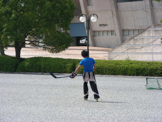 ���̉摜�̒��쌠��
Hiroshima Inline Hockey League(HIHL)�ɂ���܂��B�摜�f�[�^�̖��f�]�p�͌ł����f��\���グ�܂��B