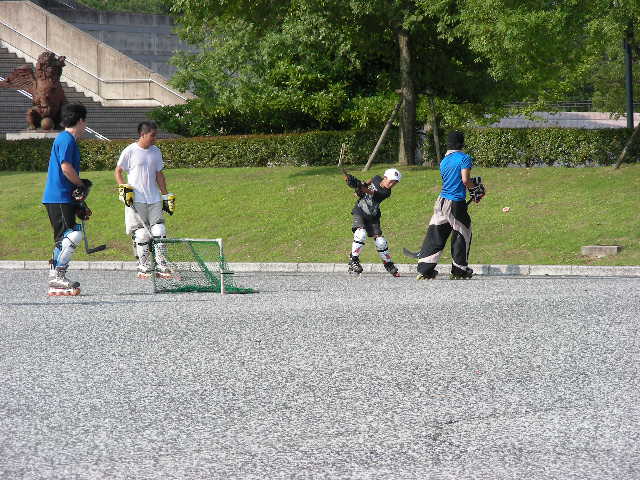 ���̉摜�̒��쌠��
Hiroshima Inline Hockey League(HIHL)�ɂ���܂��B�摜�f�[�^�̖��f�]�p�͌ł����f��\���グ�܂��B