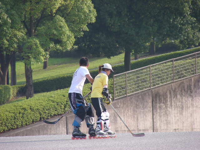 ���̉摜�̒��쌠��
Hiroshima Inline Hockey League(HIHL)�ɂ���܂��B�摜�f�[�^�̖��f�]�p�͌ł����f��\���グ�܂��B