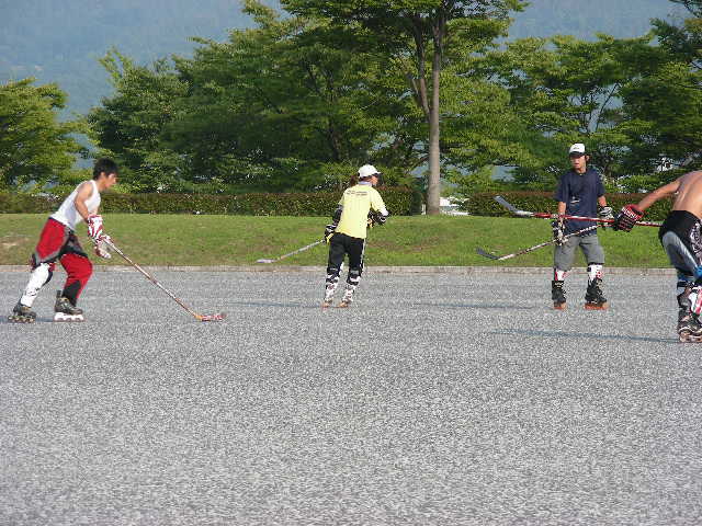 ���̉摜�̒��쌠��
Hiroshima Inline Hockey League(HIHL)�ɂ���܂��B�摜�f�[�^�̖��f�]�p�͌ł����f��\���グ�܂��B