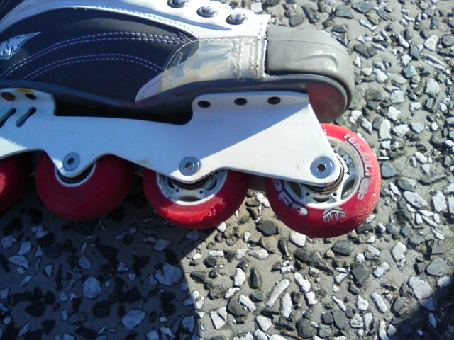 ���̉摜�̒��쌠��
Hiroshima Inline Hockey League(HIHL)�ɂ���܂��B�摜�f�[�^�̖��f�]�p�͌ł����f��\���グ�܂��B