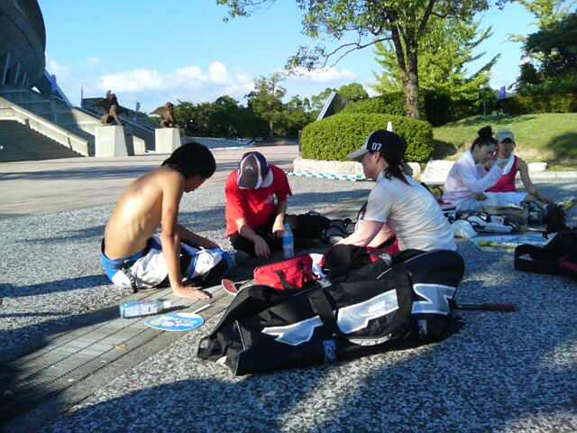 ���̉摜�̒��쌠��
Hiroshima Inline Hockey League(HIHL)�ɂ���܂��B�摜�f�[�^�̖��f�]�p�͌ł����f��\���グ�܂��B