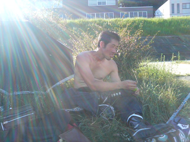 ���̉摜�̒��쌠��
Hiroshima Inline Hockey League(HIHL)�ɂ���܂��B�摜�f�[�^�̖��f�]�p�͌ł����f��\���グ�܂��B