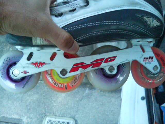 ���̉摜�̒��쌠��
Hiroshima Inline Hockey League(HIHL)�ɂ���܂��B�摜�f�[�^�̖��f�]�p�͌ł����f��\���グ�܂��B