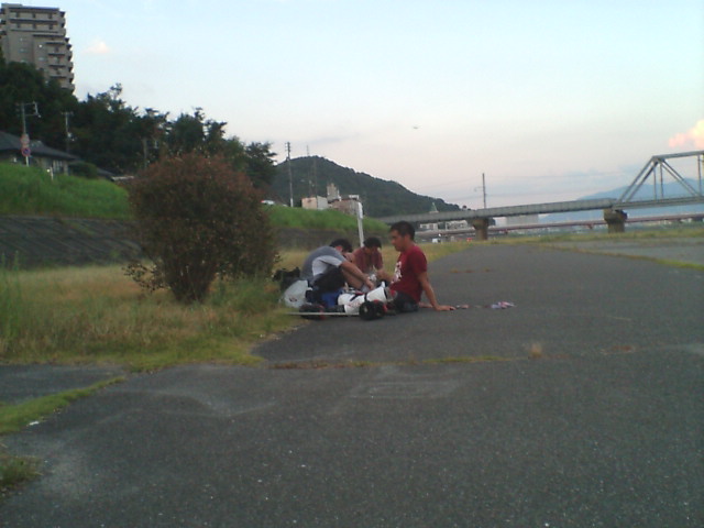 ���̉摜�̒��쌠��
Hiroshima Inline Hockey League(HIHL)�ɂ���܂��B�摜�f�[�^�̖��f�]�p�͌ł����f��\���グ�܂��B