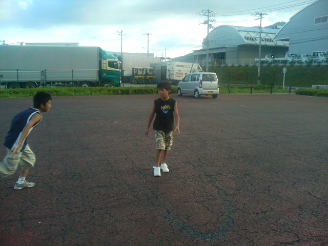 ���̉摜�̒��쌠��
Hiroshima Inline Hockey League(HIHL)�ɂ���܂��B�摜�f�[�^�̖��f�]�p�͌ł����f��\���グ�܂��B