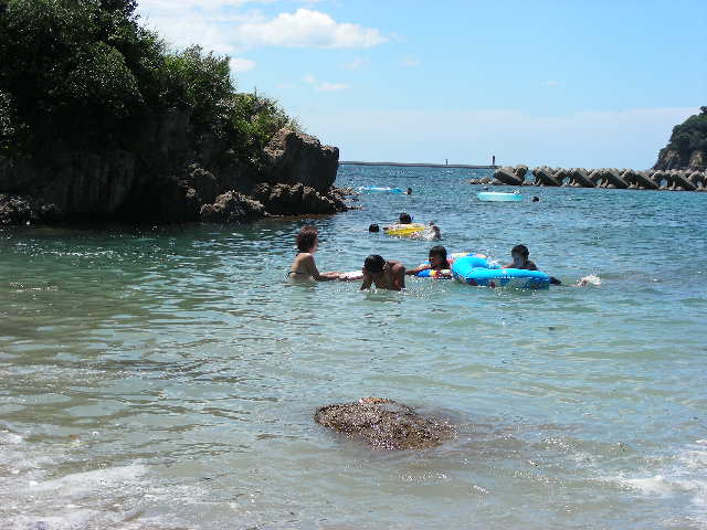 ���̉摜�̒��쌠��
Hiroshima Inline Hockey League(HIHL)�ɂ���܂��B�摜�f�[�^�̖��f�]�p�͌ł����f��\���グ�܂��B