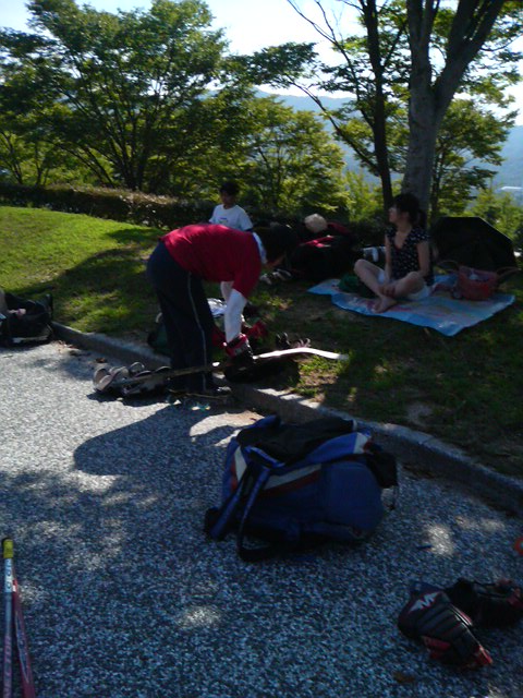 ���̉摜�̒��쌠��
Hiroshima Inline Hockey League(HIHL)�ɂ���܂��B�摜�f�[�^�̖��f�]�p�͌ł����f��\���グ�܂��B