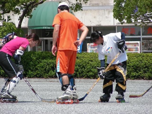 ���̉摜�̒��쌠��
Hiroshima Inline Hockey League(HIHL)�ɂ���܂��B�摜�f�[�^�̖��f�]�p�͌ł����f��\���グ�܂��B