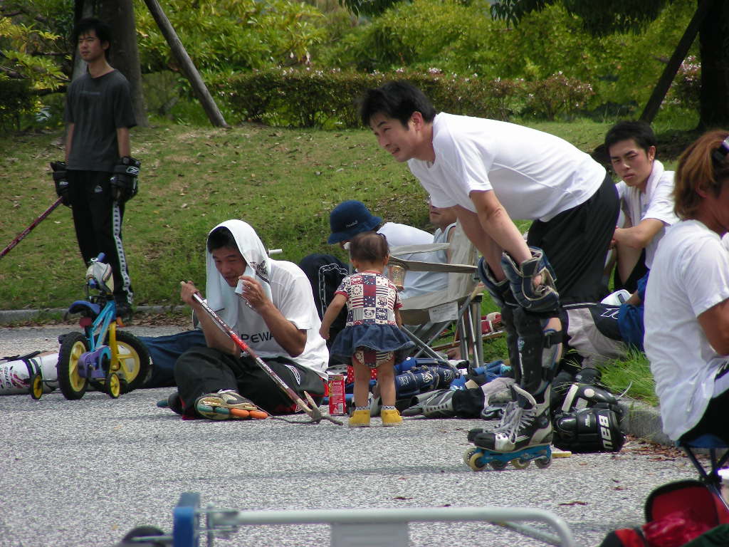 ���̉摜�̒��쌠��
Hiroshima Inline Hockey League(HIHL)�ɂ���܂��B�摜�f�[�^�̖��f�]�p�͌ł����f��\���グ�܂��B