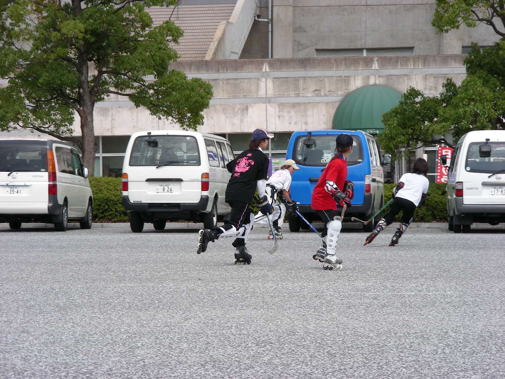 ���̉摜�̒��쌠��
Hiroshima Inline Hockey League(HIHL)�ɂ���܂��B�摜�f�[�^�̖��f�]�p�͌ł����f��\���グ�܂��B