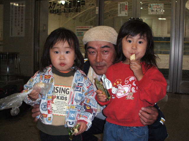 ���̉摜�̒��쌠��
Hiroshima Inline Hockey League(HIHL)�ɂ���܂��B�摜�f�[�^�̖��f�]�p�͌ł����f��\���グ�܂��B