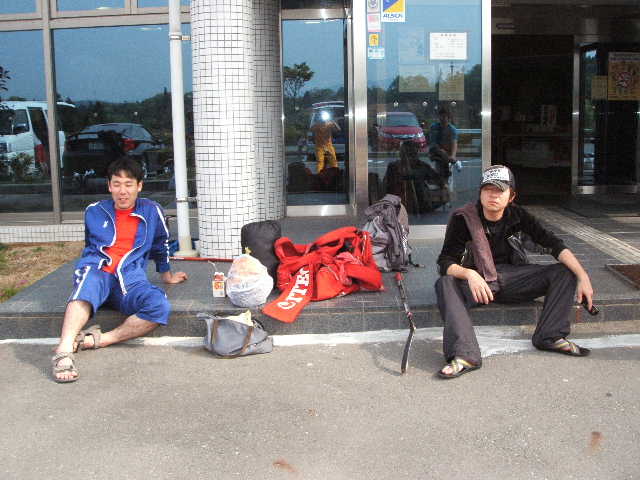 ���̉摜�̒��쌠��
Hiroshima Inline Hockey League(HIHL)�ɂ���܂��B�摜�f�[�^�̖��f�]�p�͌ł����f��\���グ�܂��B