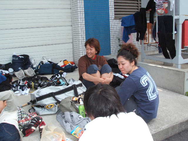 ���̉摜�̒��쌠��
Hiroshima Inline Hockey League(HIHL)�ɂ���܂��B�摜�f�[�^�̖��f�]�p�͌ł����f��\���グ�܂��B