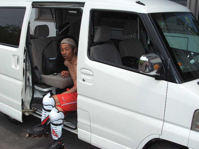 ���̉摜�̒��쌠��
Hiroshima Inline Hockey League(HIHL)�ɂ���܂��B�摜�f�[�^�̖��f�]�p�͌ł����f��\���グ�܂��B