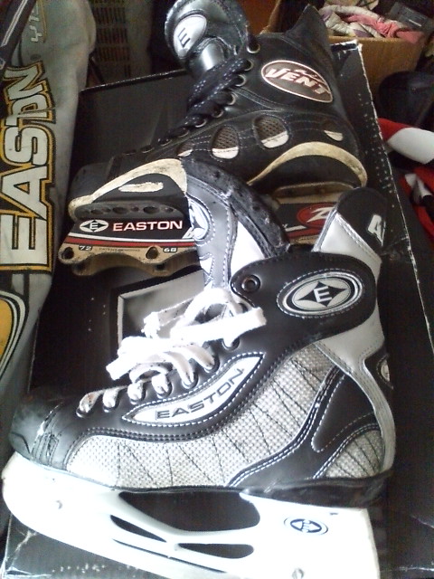 ���̉摜�̒��쌠��
Hiroshima Inline Hockey League(HIHL)�ɂ���܂��B�摜�f�[�^�̖��f�]�p�͌ł����f��\���グ�܂��B